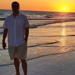 Meet your Posher, Adam